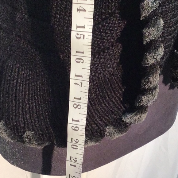 🌼Vintage🌼 Chic-Knits faux fur trimmed cardigan size medium - Picture 5 of 11